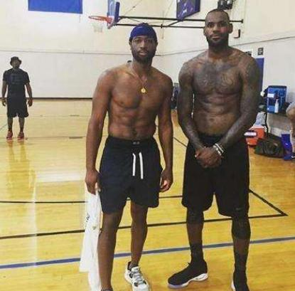 击打都让现 击打都让现