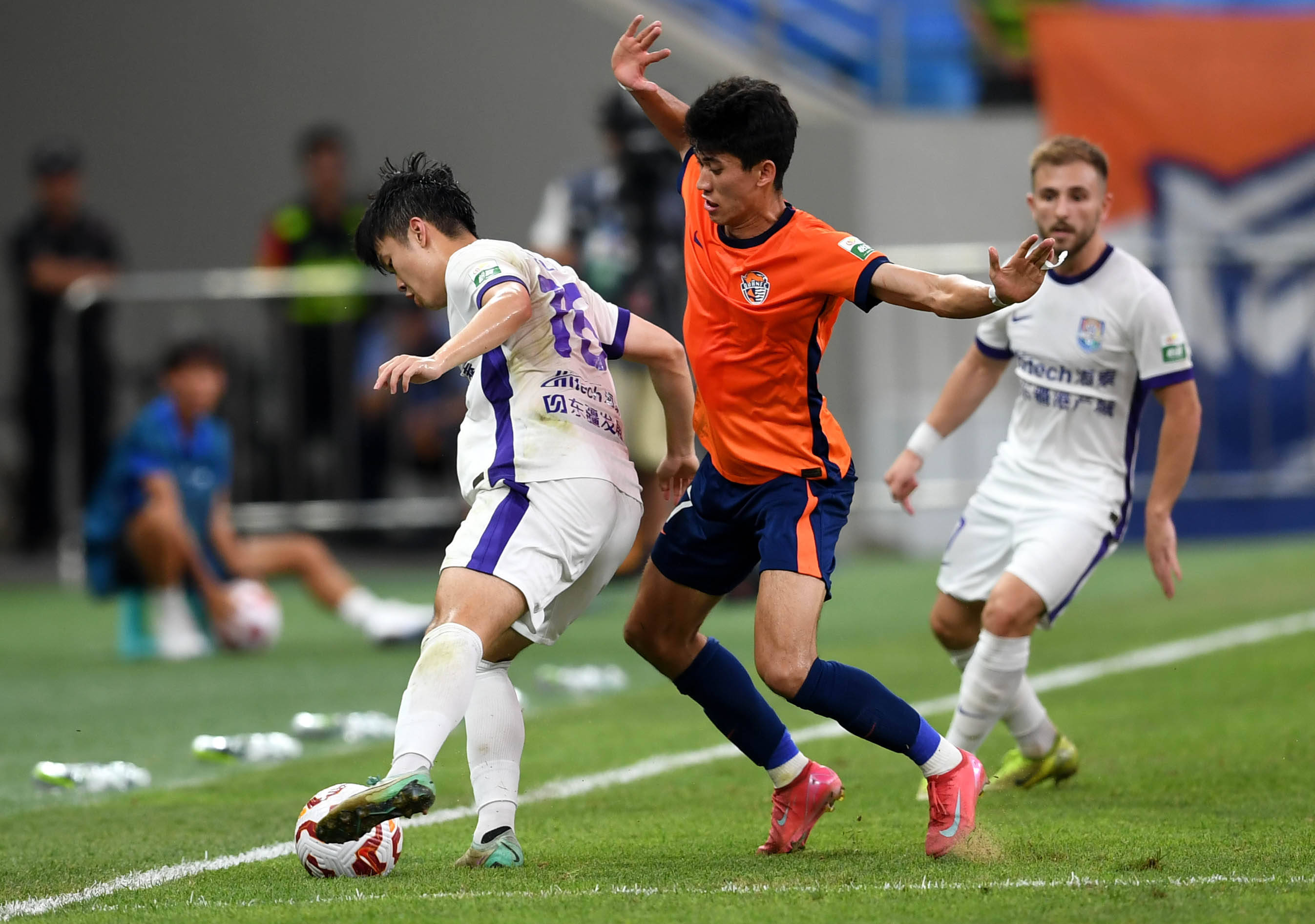 的八年间 的八年间