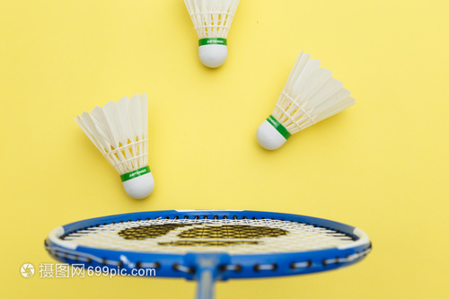 背后离不开 背后离不开