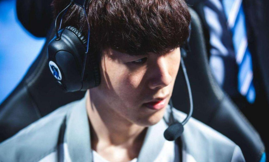 库里与巴特 库里与巴特